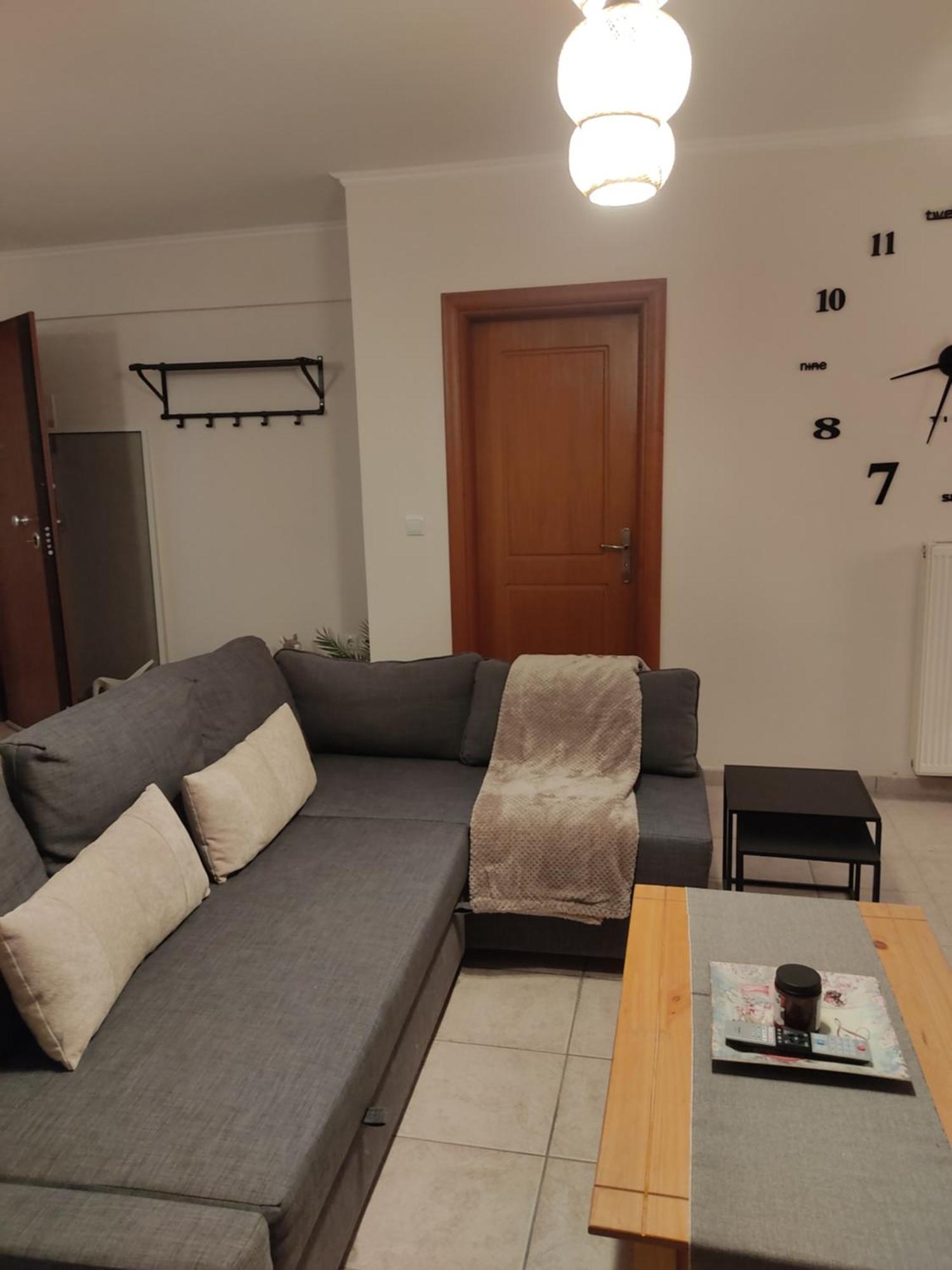 Rania'S House Apartment Aigio Bagian luar foto